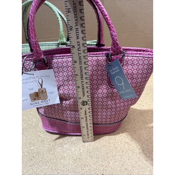 NOS Nine West Mini Tote Bags Purses Set of 2 Pink & Green Organizer Style - Picture 8 of 16